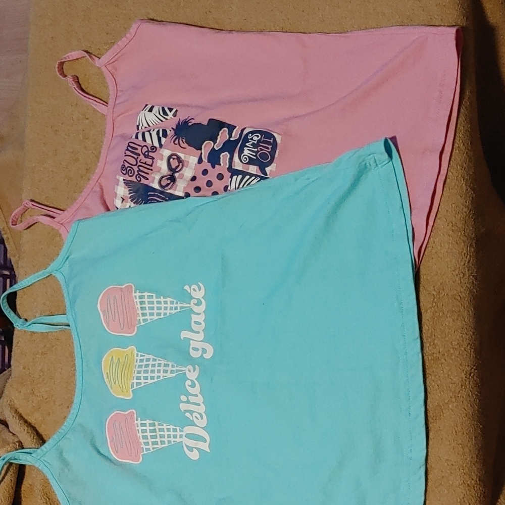 3/$20 -2 LVER Tank Tops